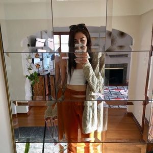 Meet your Posher, Alexis